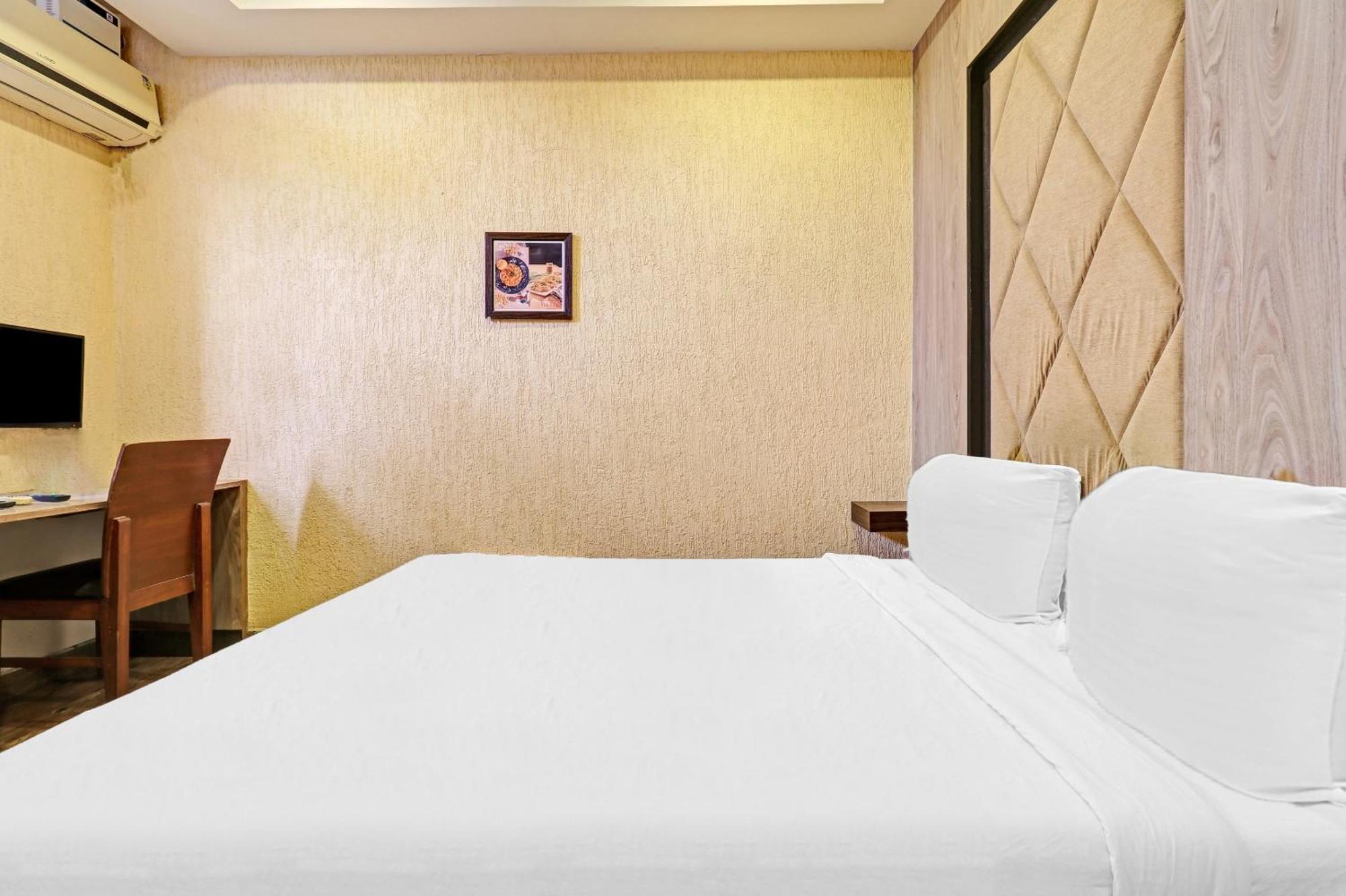 Hotel O Anbu Residency Tiruchirappalli Esterno foto