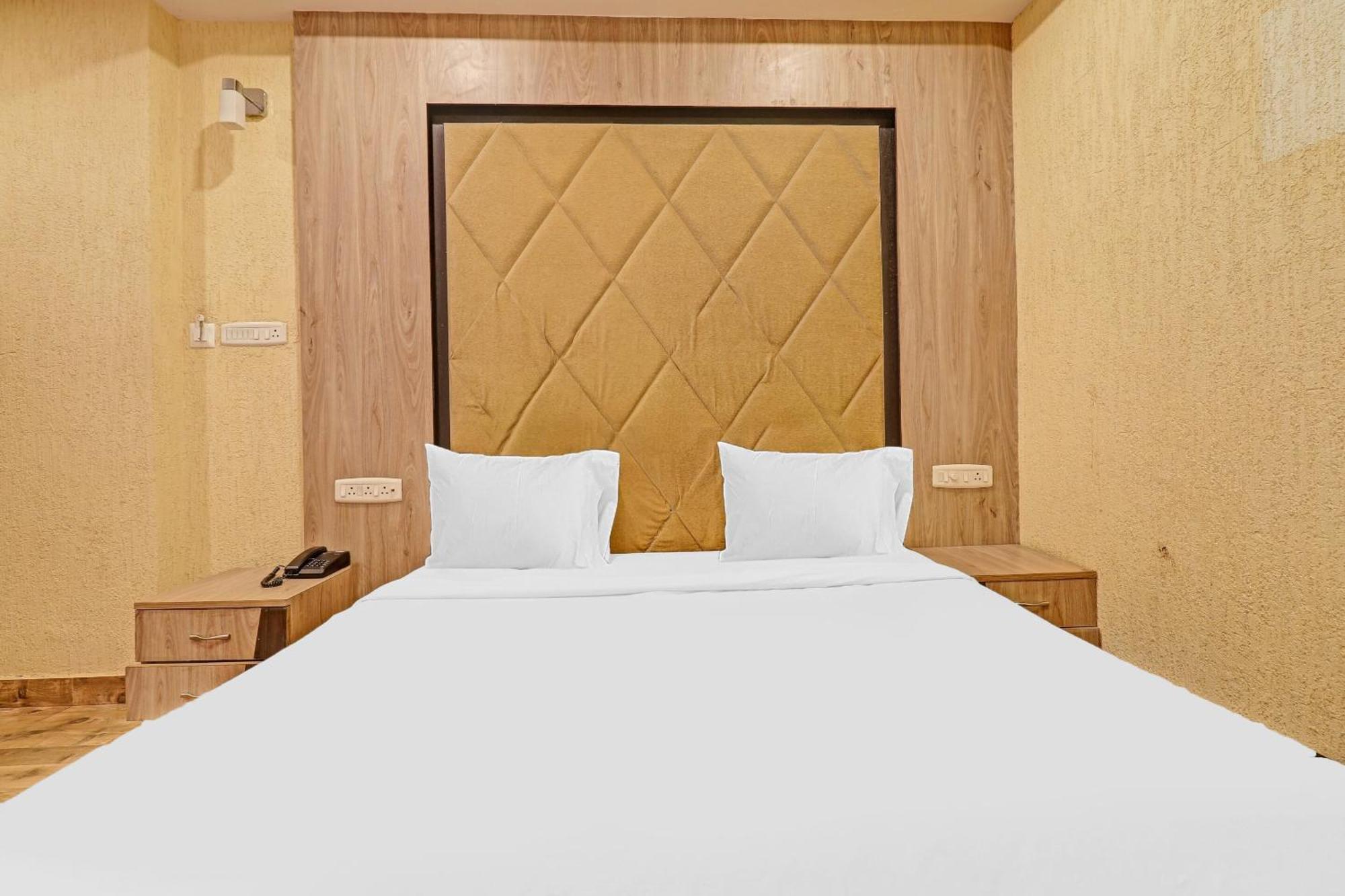 Hotel O Anbu Residency Tiruchirappalli Esterno foto