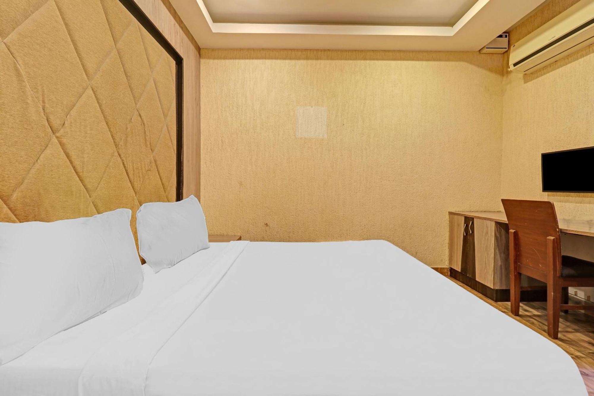 Hotel O Anbu Residency Tiruchirappalli Esterno foto